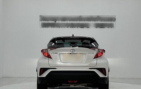 Toyota C-HR I рестайлинг, 2022 год, 1 790 325 рублей, 6 фотография
