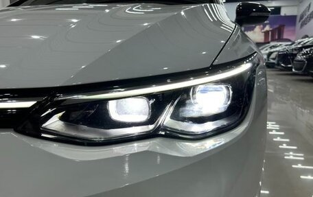 Volkswagen Golf VIII, 2021 год, 1 476 000 рублей, 11 фотография