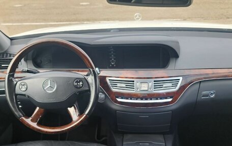 Mercedes-Benz S-Класс, 2006 год, 2 000 000 рублей, 9 фотография