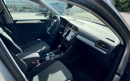 Volkswagen Tiguan II, 2021 год, 2 900 000 рублей, 6 фотография