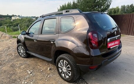 Renault Duster I рестайлинг, 2015 год, 900 000 рублей, 4 фотография