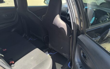 Toyota Vitz, 2018 год, 1 120 000 рублей, 12 фотография