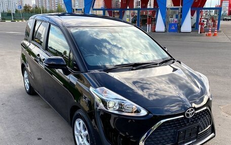 Toyota Sienta II, 2021 год, 1 820 995 рублей, 8 фотография