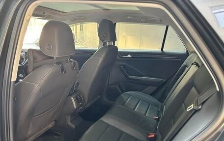 Volkswagen T-Roc I, 2022 год, 1 532 000 рублей, 18 фотография