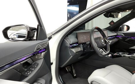 BMW M5, 2025 год, 21 999 776 рублей, 5 фотография