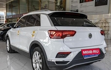 Volkswagen T-Roc I, 2022 год, 1 483 400 рублей, 8 фотография