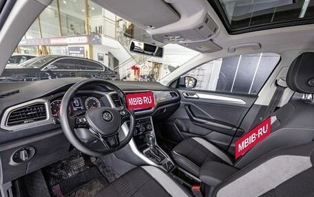 Volkswagen T-Roc I, 2022 год, 1 483 400 рублей, 20 фотография