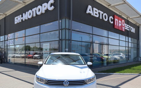 Volkswagen Passat B8 рестайлинг, 2016 год, 1 725 000 рублей, 8 фотография