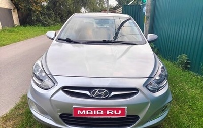 Hyundai Solaris II рестайлинг, 2012 год, 630 000 рублей, 1 фотография