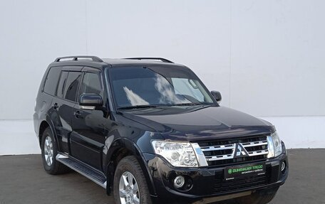 Mitsubishi Pajero IV, 2013 год, 2 370 000 рублей, 3 фотография