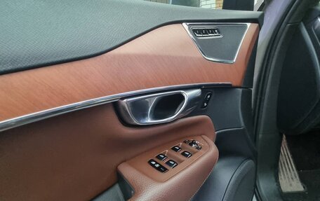 Volvo XC90 II рестайлинг, 2020 год, 4 176 000 рублей, 2 фотография
