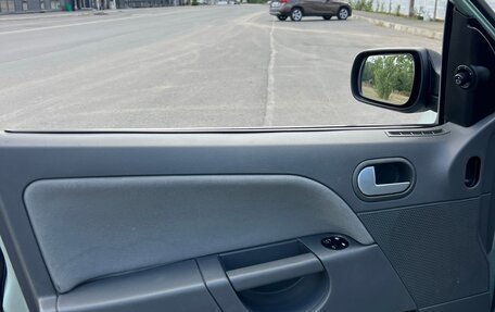 Ford Fiesta, 2003 год, 260 000 рублей, 8 фотография