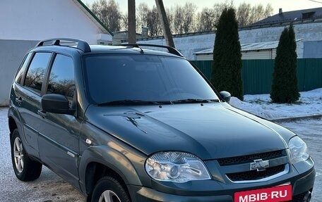 Chevrolet Niva I рестайлинг, 2012 год, 510 000 рублей, 2 фотография