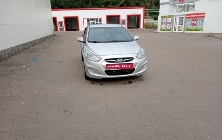 Hyundai Solaris II рестайлинг, 2012 год, 850 000 рублей, 6 фотография