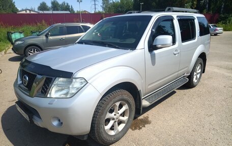 Nissan Pathfinder, 2013 год, 1 390 000 рублей, 2 фотография