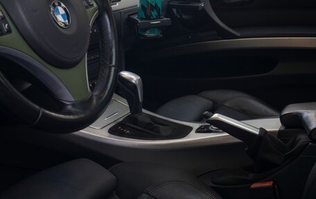 BMW 3 серия, 2009 год, 1 450 000 рублей, 24 фотография