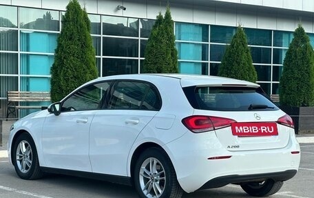 Mercedes-Benz A-Класс, 2019 год, 1 995 990 рублей, 4 фотография