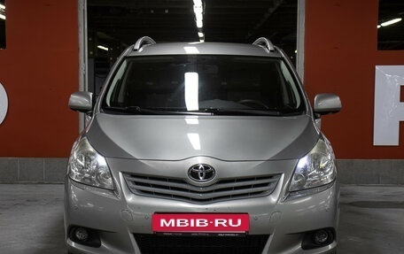 Toyota Verso I, 2012 год, 949 000 рублей, 2 фотография