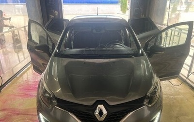 Renault Kaptur I рестайлинг, 2017 год, 880 000 рублей, 1 фотография