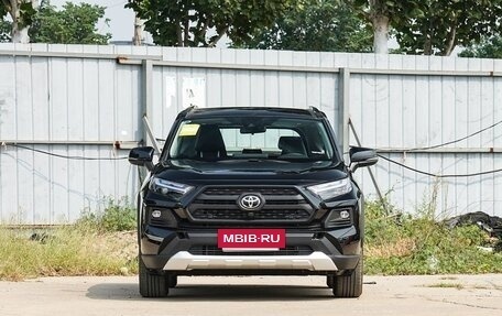 Toyota RAV4, 2025 год, 3 550 000 рублей, 7 фотография