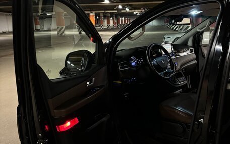 Hyundai Grand Starex Grand Starex I рестайлинг 2, 2020 год, 3 350 000 рублей, 13 фотография