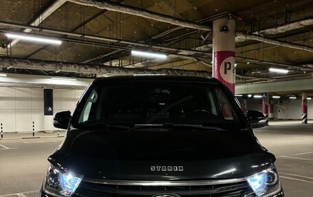 Hyundai Grand Starex Grand Starex I рестайлинг 2, 2020 год, 3 350 000 рублей, 38 фотография