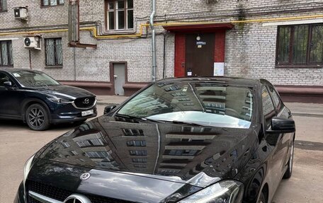 Mercedes-Benz A-Класс, 2017 год, 1 750 000 рублей, 4 фотография
