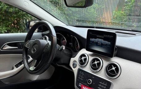 Mercedes-Benz A-Класс, 2017 год, 1 750 000 рублей, 6 фотография