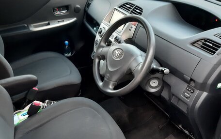 Toyota Ractis I, 2010 год, 850 000 рублей, 10 фотография