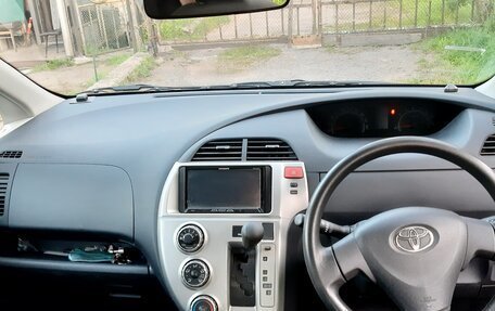 Toyota Ractis I, 2010 год, 850 000 рублей, 7 фотография
