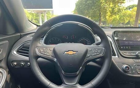 Chevrolet Malibu IX, 2022 год, 1 600 000 рублей, 12 фотография