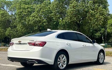 Chevrolet Malibu IX, 2022 год, 1 600 000 рублей, 6 фотография