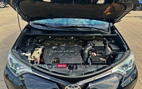 Toyota RAV4, 2017 год, 2 158 200 рублей, 26 фотография