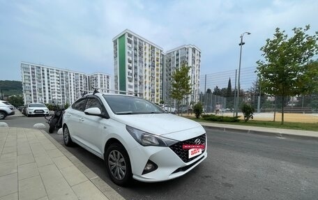 Hyundai Solaris II рестайлинг, 2020 год, 1 200 000 рублей, 2 фотография