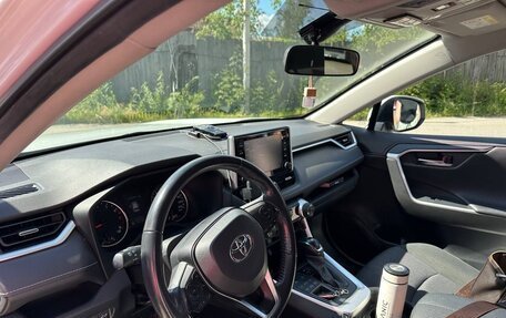 Toyota RAV4, 2020 год, 3 250 000 рублей, 15 фотография