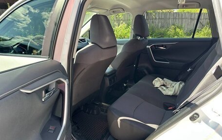 Toyota RAV4, 2020 год, 3 250 000 рублей, 14 фотография