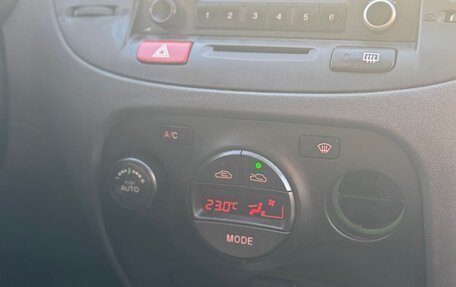 KIA Rio II, 2010 год, 320 000 рублей, 6 фотография