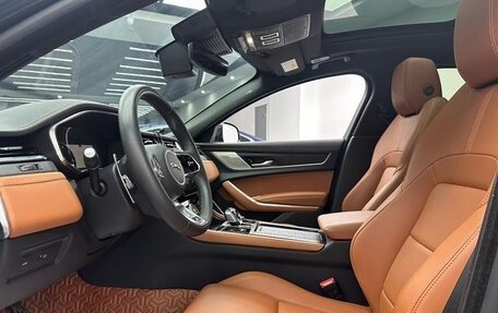 Jaguar XF II, 2022 год, 3 000 000 рублей, 8 фотография
