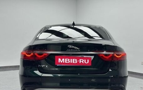 Jaguar XF II, 2022 год, 3 000 000 рублей, 5 фотография