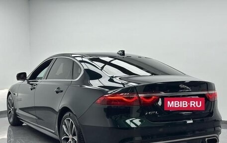 Jaguar XF II, 2022 год, 3 000 000 рублей, 6 фотография