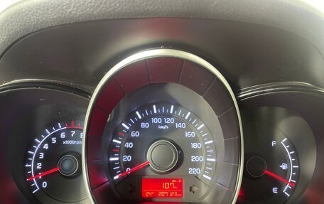 KIA Rio III рестайлинг, 2015 год, 771 000 рублей, 18 фотография