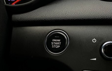 KIA Sportage IV рестайлинг, 2018 год, 2 299 000 рублей, 19 фотография