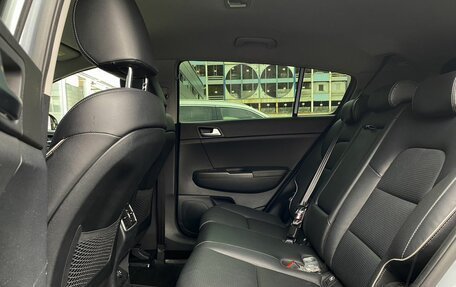 KIA Sportage IV рестайлинг, 2018 год, 2 299 000 рублей, 28 фотография