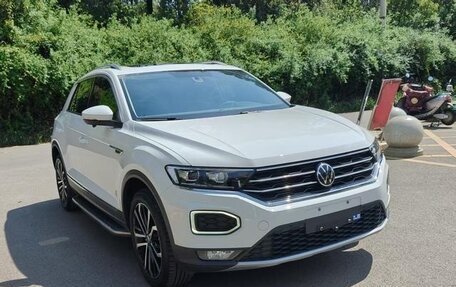 Volkswagen T-Roc I, 2021 год, 1 350 000 рублей, 1 фотография