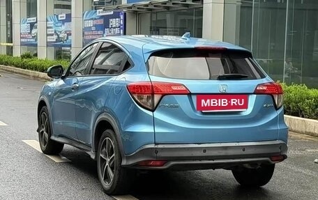 Honda Vezel, 2021 год, 1 390 000 рублей, 9 фотография