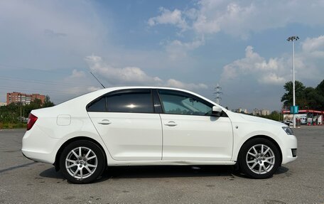 Skoda Rapid I, 2015 год, 900 000 рублей, 4 фотография