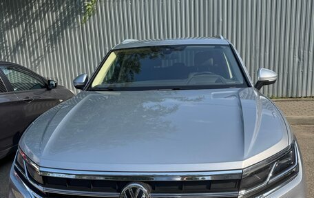Volkswagen Touareg III, 2020 год, 5 450 000 рублей, 2 фотография