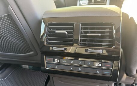 Volkswagen Touareg III, 2020 год, 5 450 000 рублей, 7 фотография