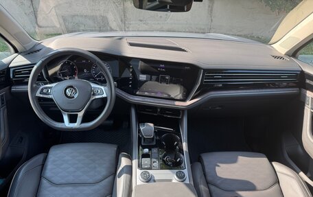 Volkswagen Touareg III, 2020 год, 5 450 000 рублей, 6 фотография