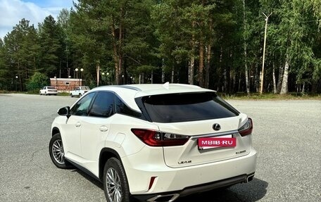 Lexus RX IV рестайлинг, 2017 год, 4 800 000 рублей, 5 фотография